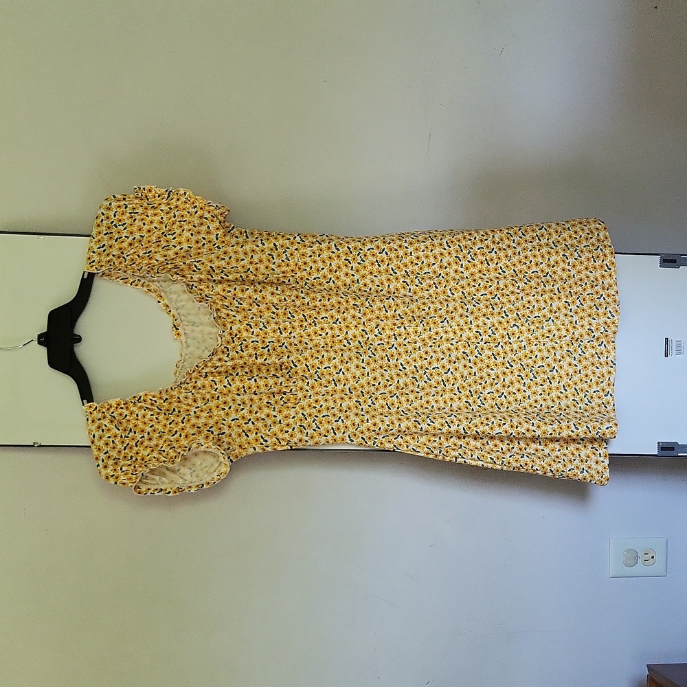 Yellow-flowered casual summer mini dress